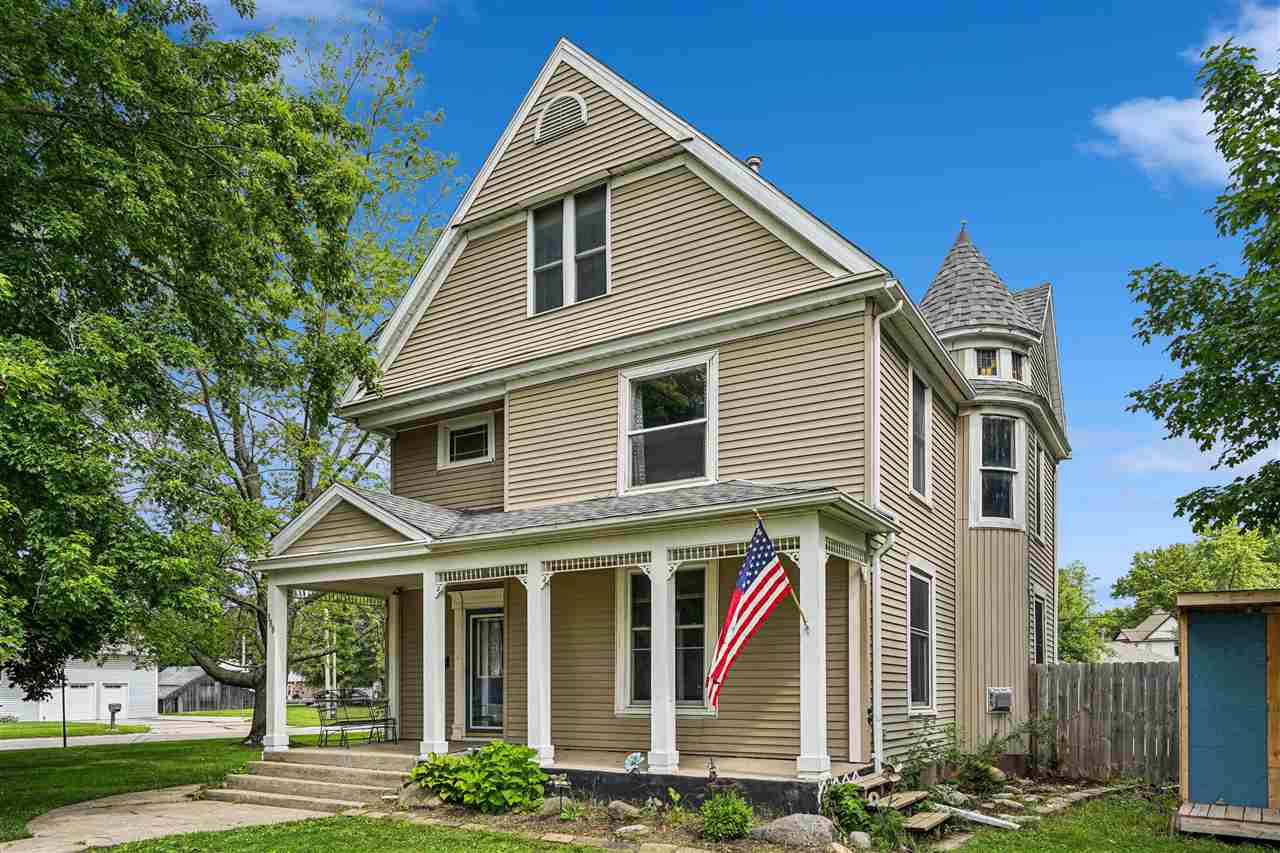 388 W Hilton Street Marengo IA 52301