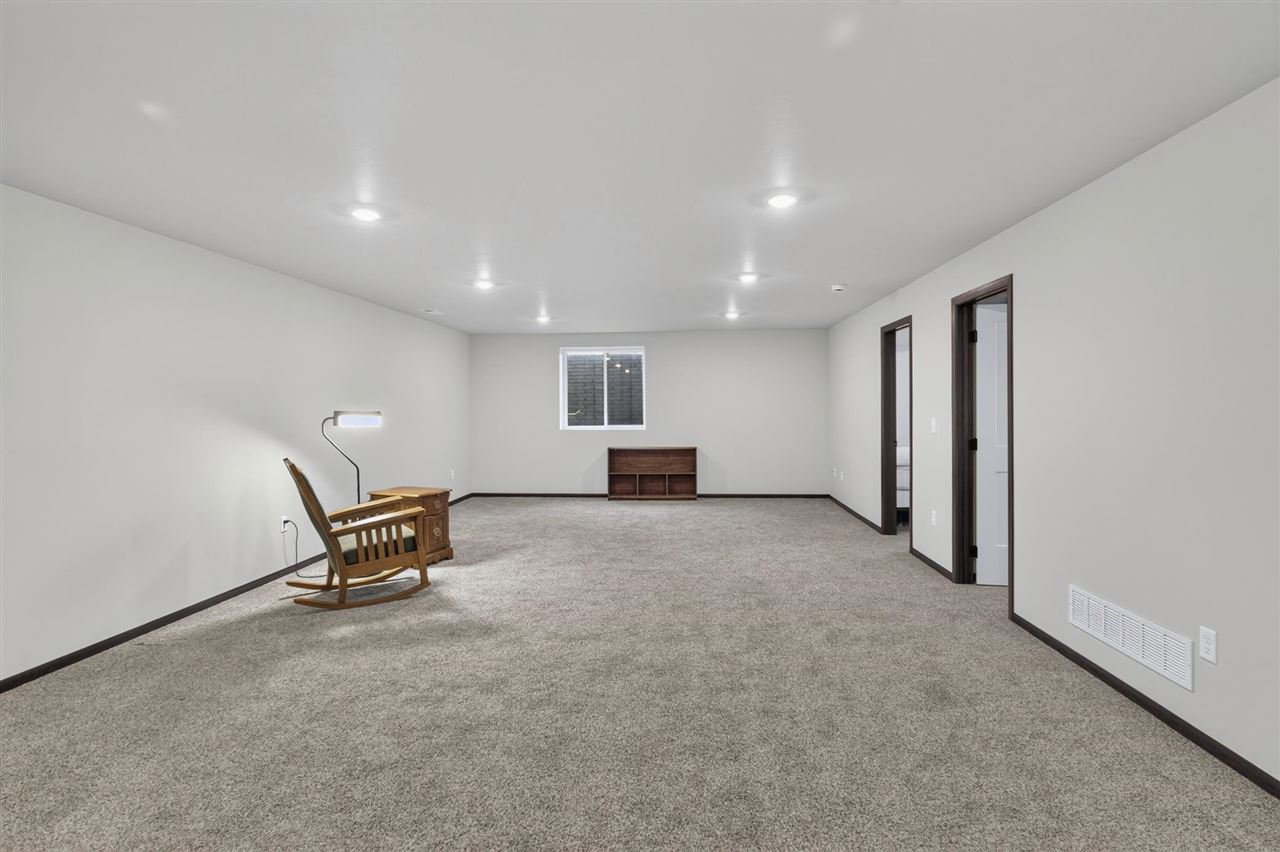 921 Prairie View Drive West Branch IA 52358