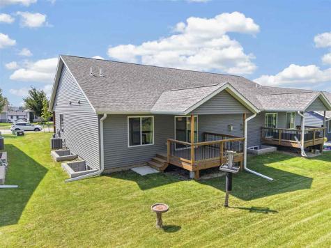 921 Prairie View Drive West Branch IA 52358