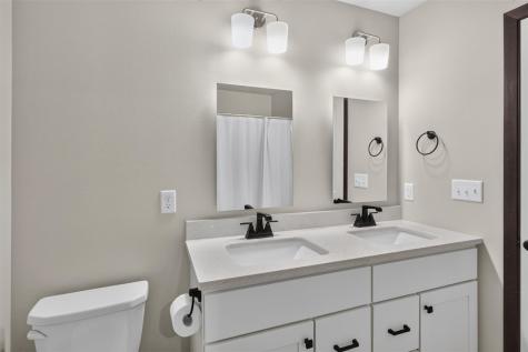 921 Prairie View Drive West Branch IA 52358