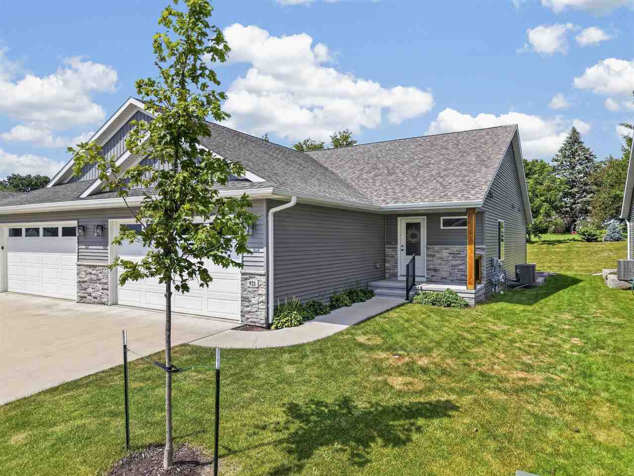 921 Prairie View Drive West Branch IA 52358