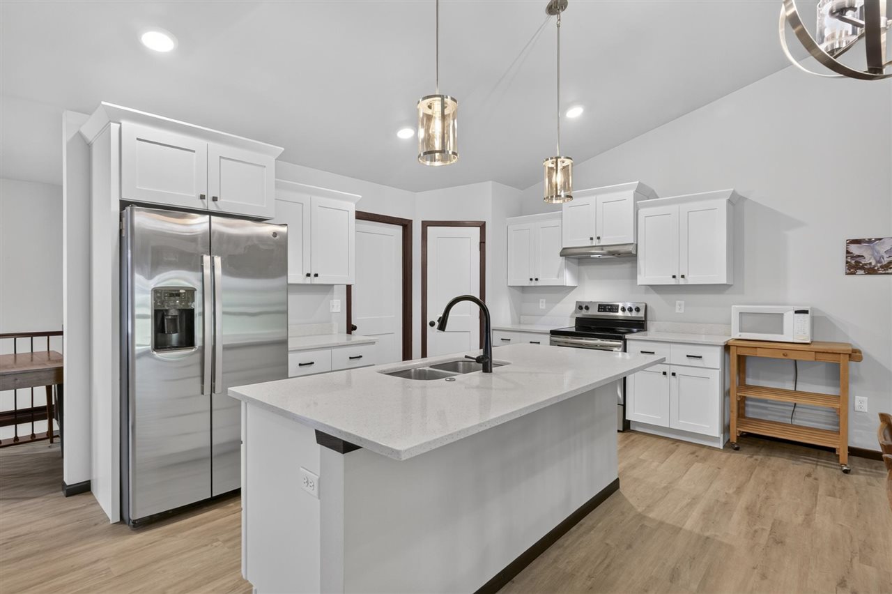 921 Prairie View Drive West Branch IA 52358