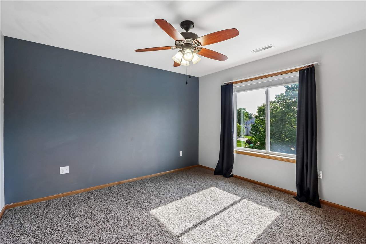 1332 Deer Run Drive NE Cedar Rapids IA 52402