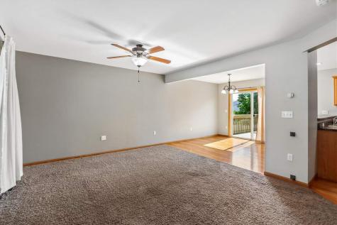 1332 Deer Run Drive NE Cedar Rapids IA 52402