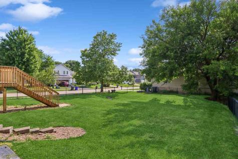 1332 Deer Run Drive NE Cedar Rapids IA 52402
