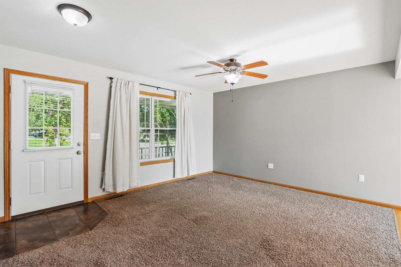 1332 Deer Run Drive NE Cedar Rapids IA 52402