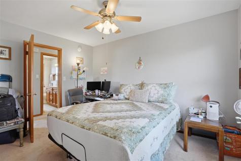 1920 Burch Avenue NW Cedar Rapids IA 52405