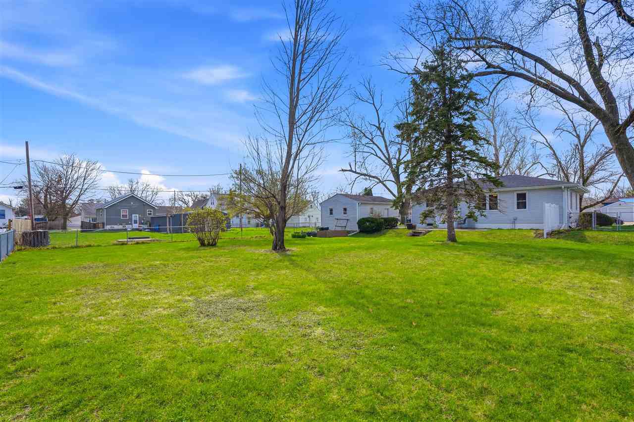 1920 Burch Avenue NW Cedar Rapids IA 52405
