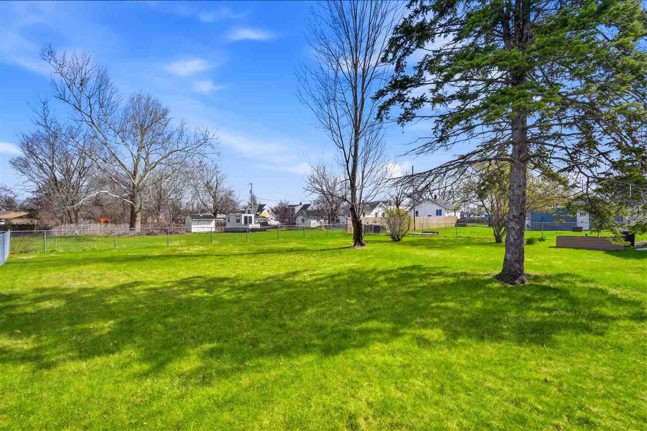 1920 Burch Avenue NW Cedar Rapids IA 52405