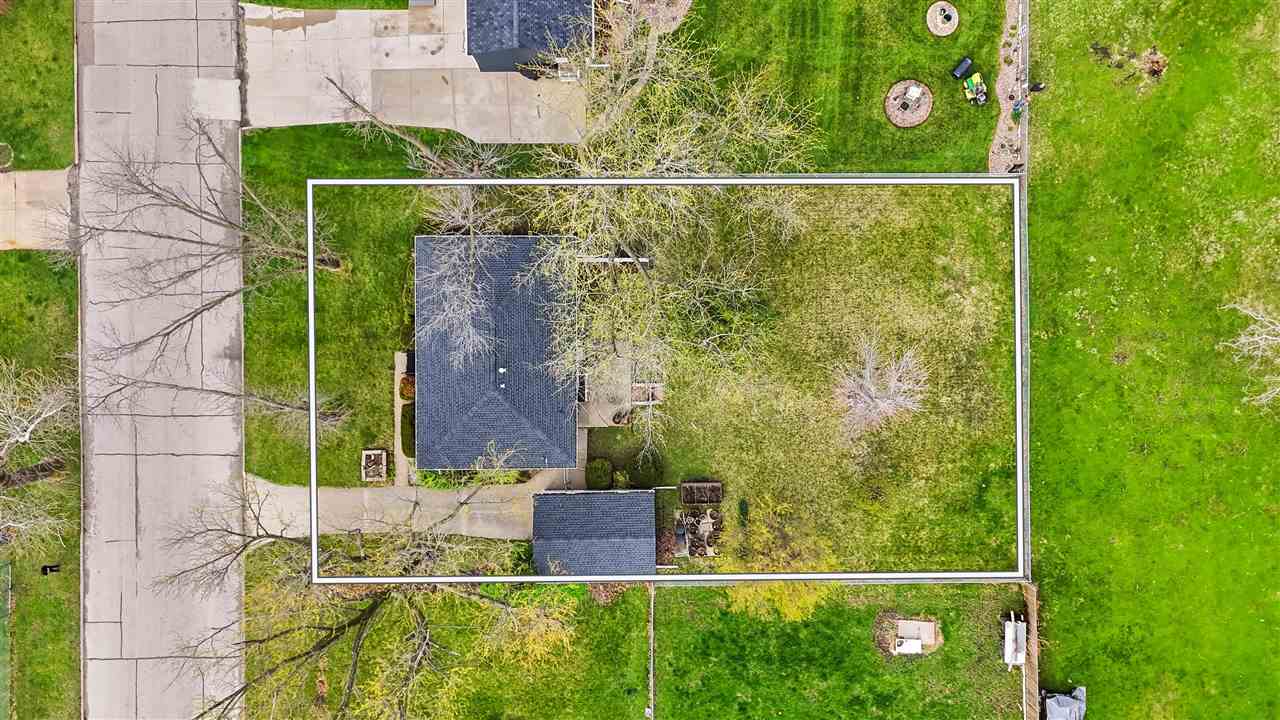 1920 Burch Avenue NW Cedar Rapids IA 52405