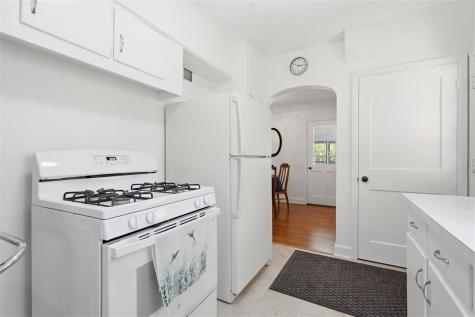 1434 Oakland Road NE Cedar Rapids IA 52402