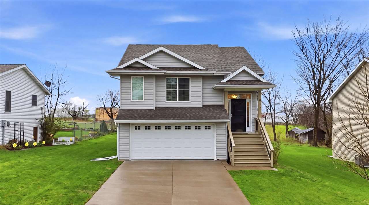 817 Hughes Street Coralville IA 52241