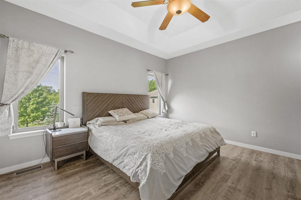 2136 Oakdale Ridge Coralville IA 52241