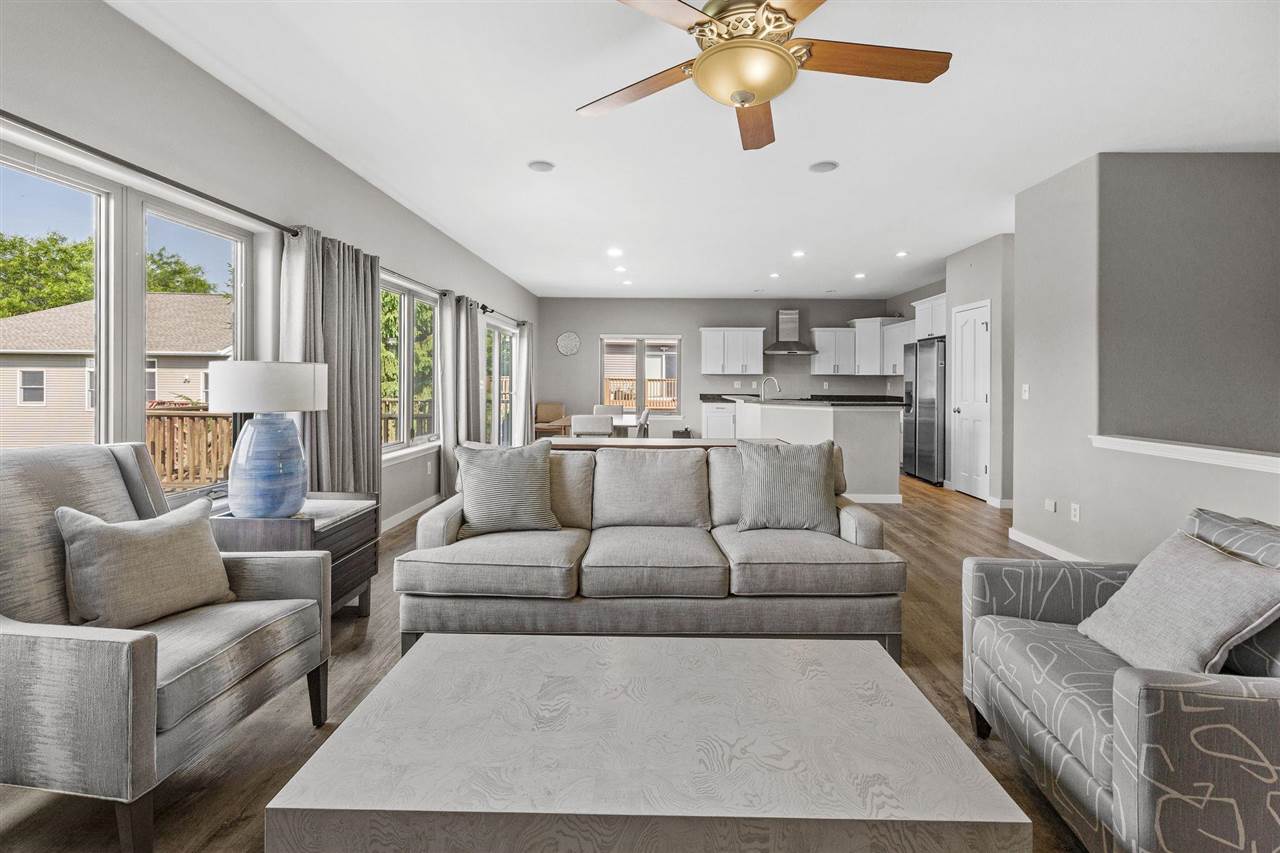 2136 Oakdale Ridge Coralville IA 52241