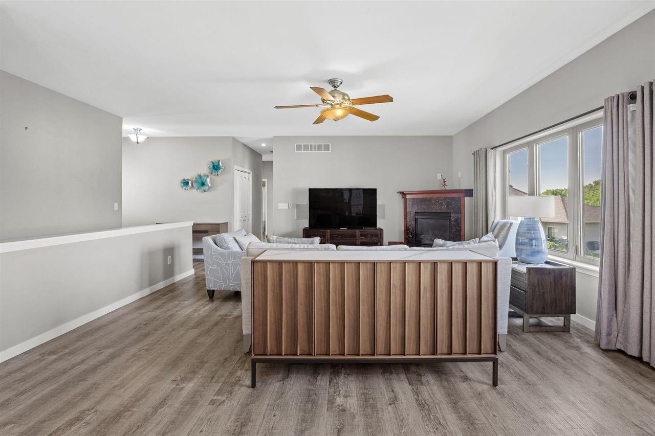 2136 Oakdale Ridge Coralville IA 52241