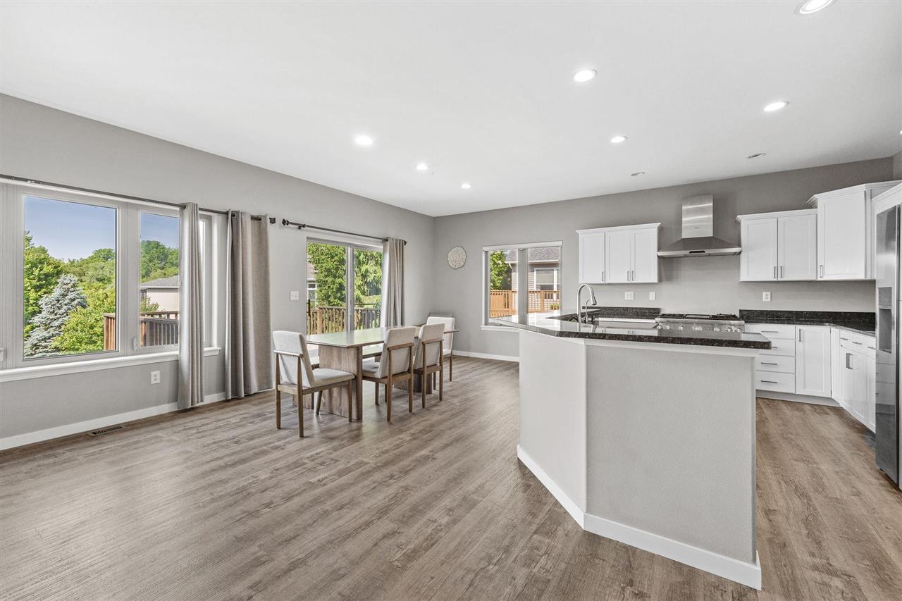 2136 Oakdale Ridge Coralville IA 52241