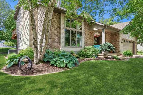 1119 Deerfield Drive Iowa City IA 52246