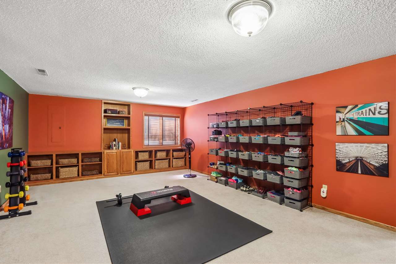 1119 Deerfield Drive Iowa City IA 52246