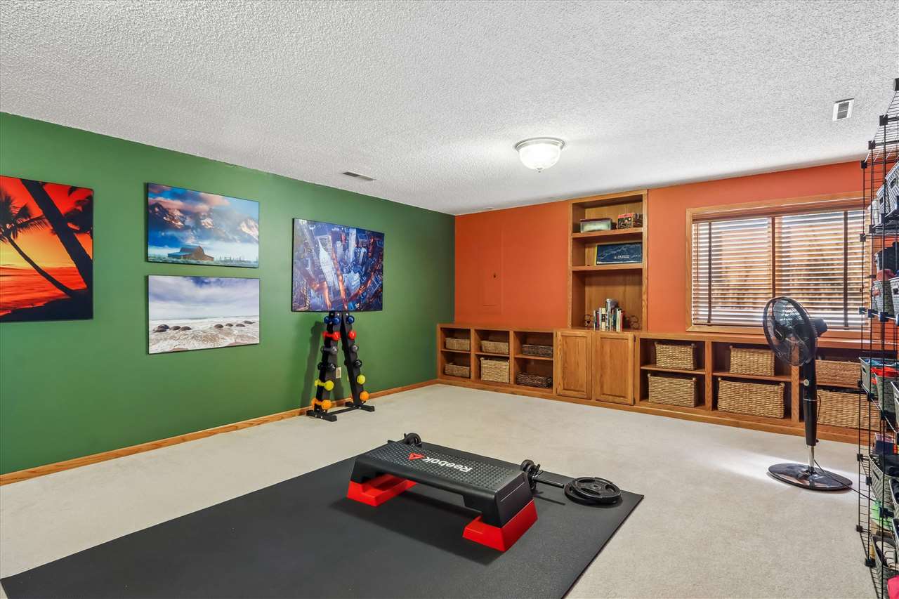 1119 Deerfield Drive Iowa City IA 52246