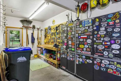 1119 Deerfield Drive Iowa City IA 52246