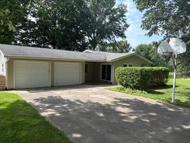 3874 NE Martin Lane Iowa City IA 52240