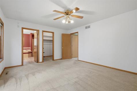 665 Andrews Court North Liberty IA 52317