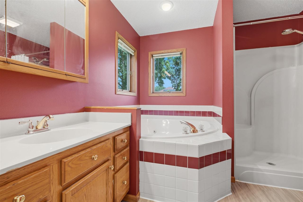 665 Andrews Court North Liberty IA 52317