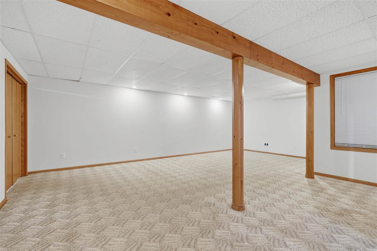 665 Andrews Court North Liberty IA 52317