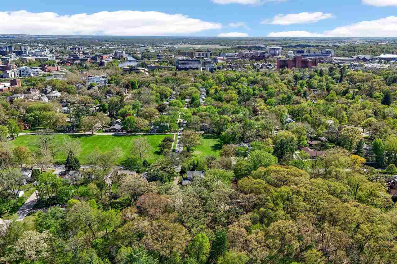 427 Ferson Avenue Iowa City IA 52246