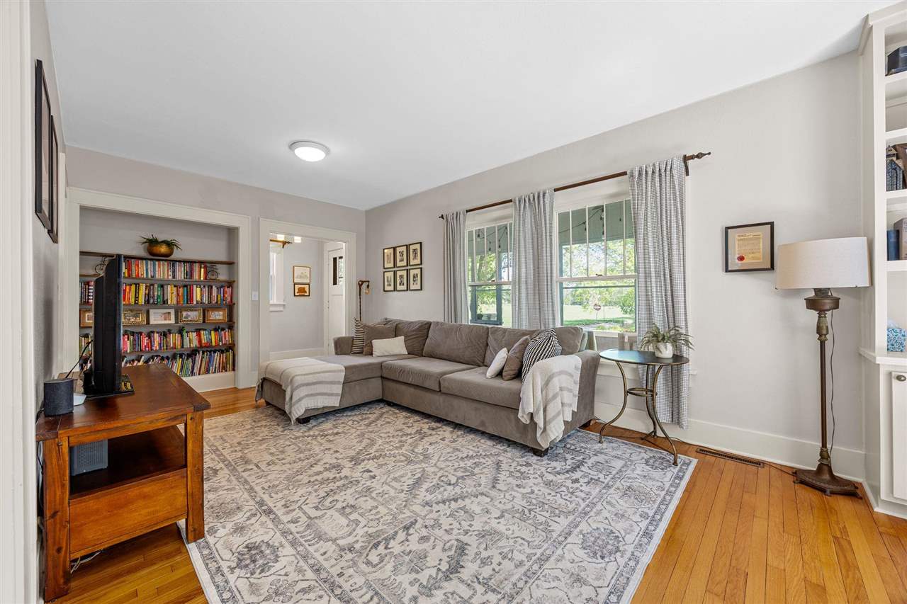 427 Ferson Avenue Iowa City IA 52246