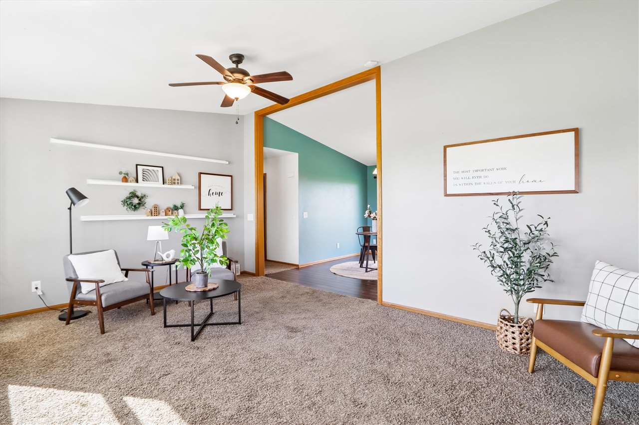 2935 N Drive Parnell IA 52325