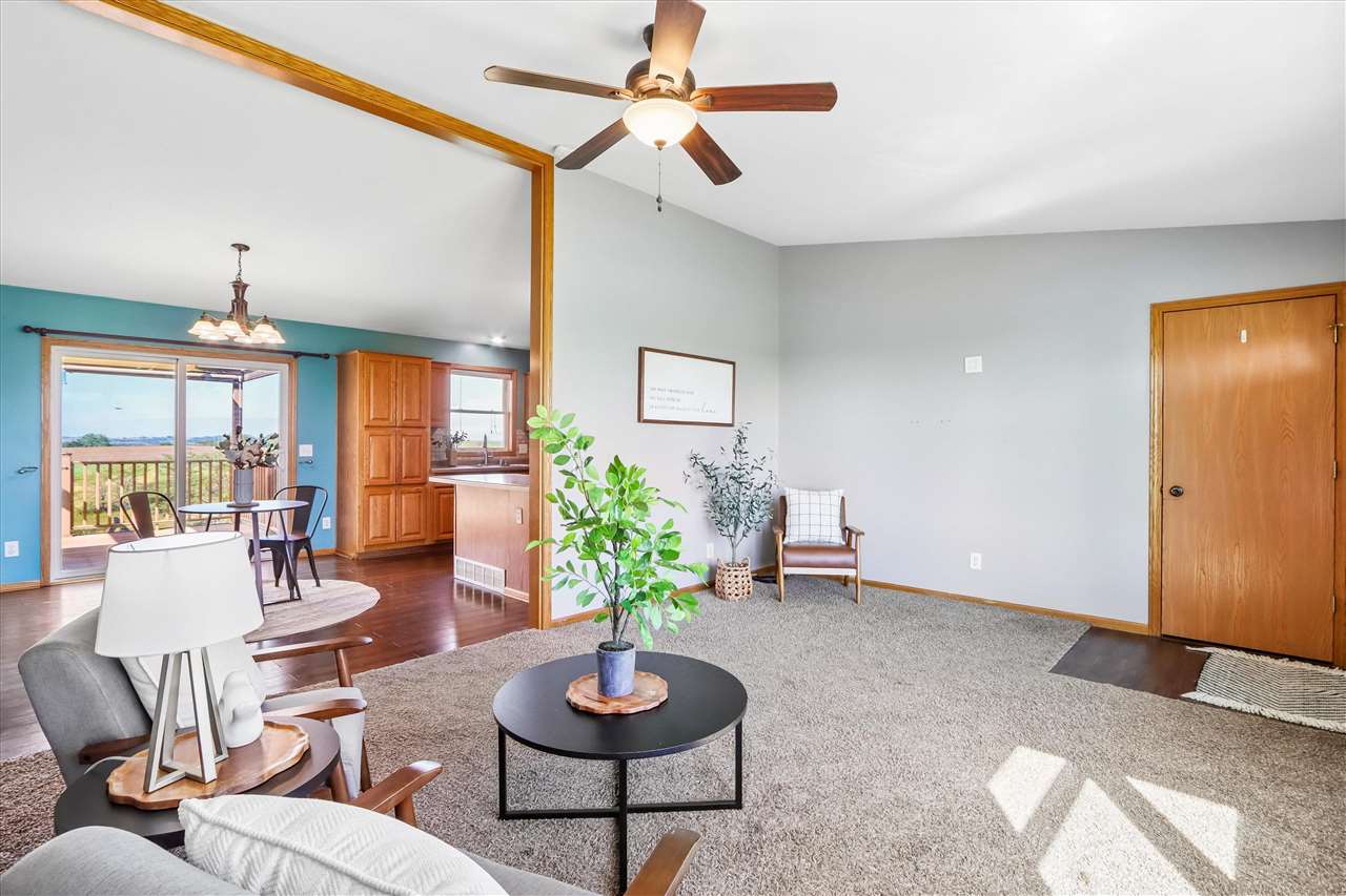 2935 N Drive Parnell IA 52325