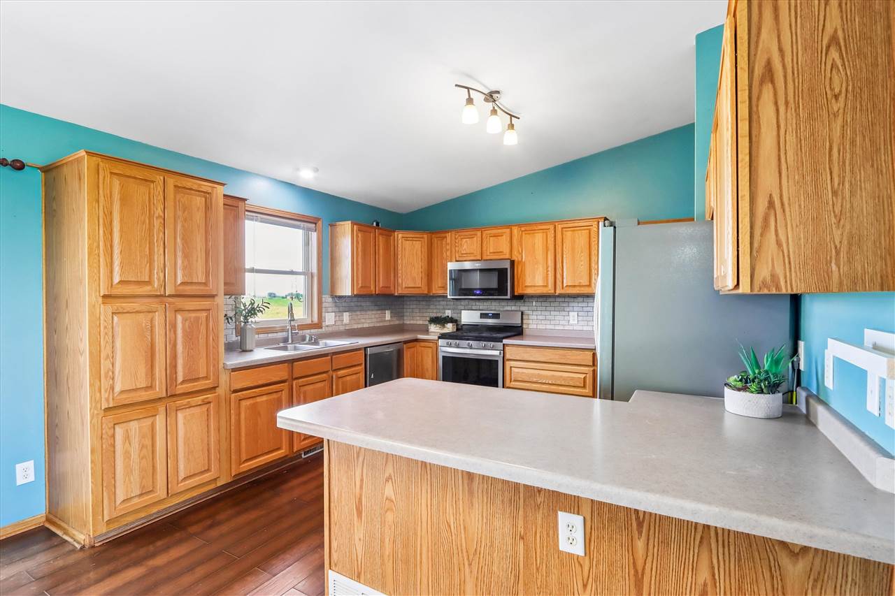 2935 N Drive Parnell IA 52325