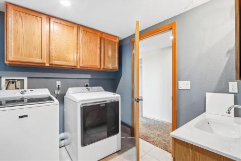 2935 N Drive Parnell IA 52325