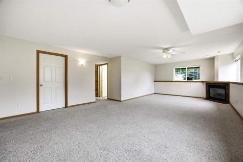 1320 Doe Run Drive North Liberty IA 52317