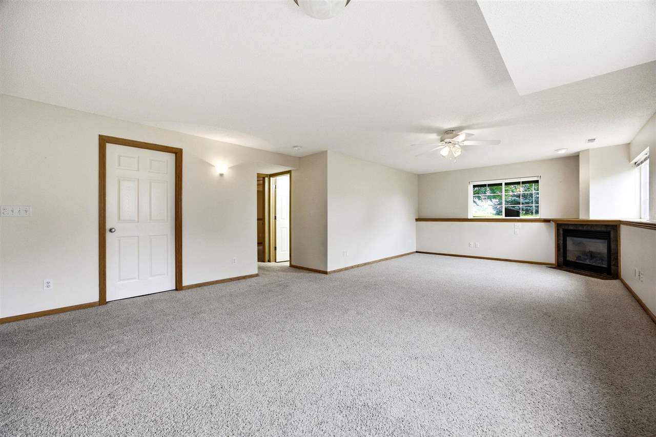 1320 Doe Run Drive North Liberty IA 52317
