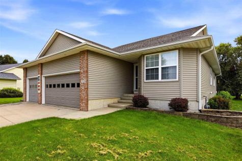 1320 Doe Run Drive North Liberty IA 52317