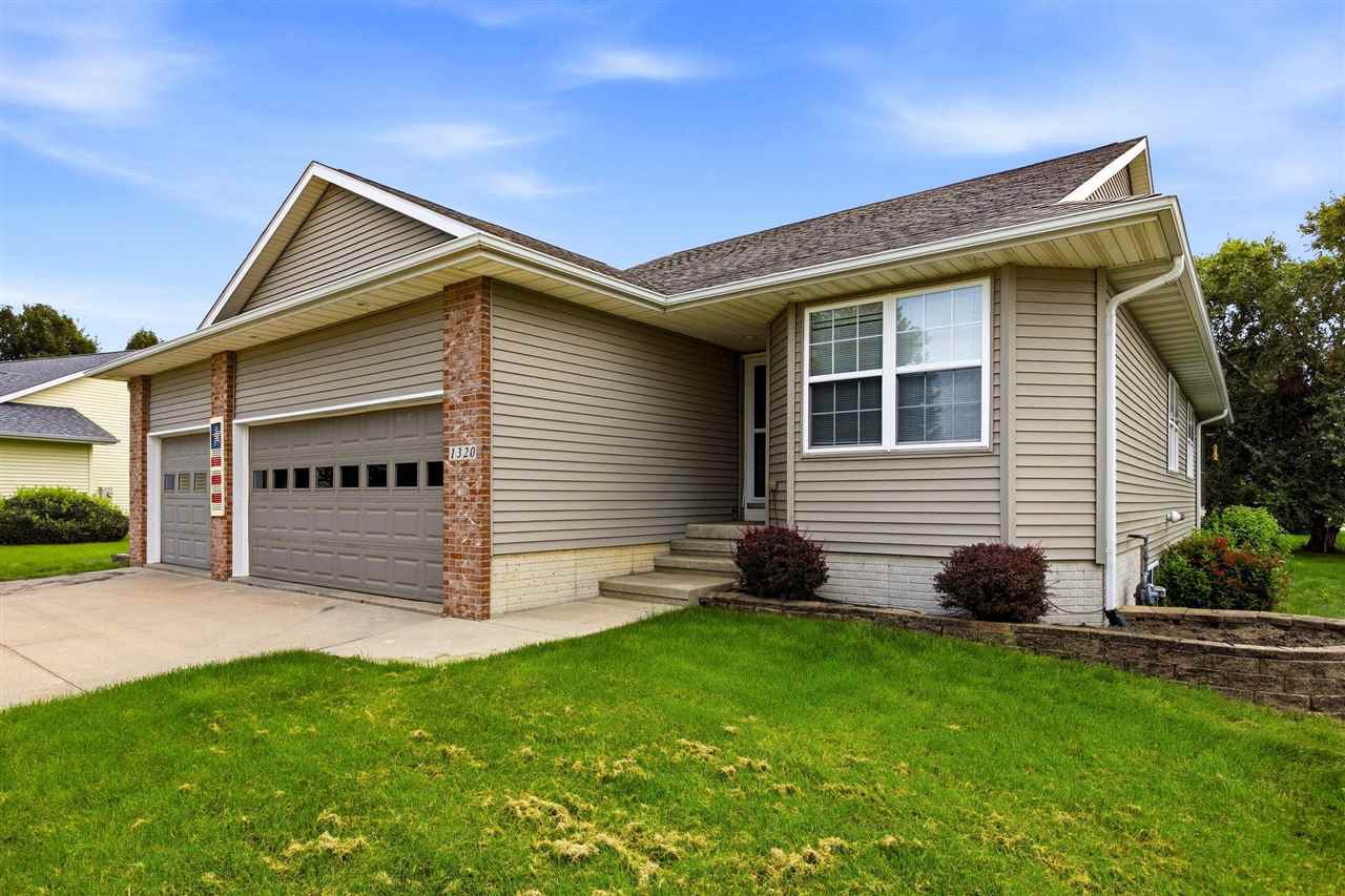 1320 Doe Run Drive North Liberty IA 52317