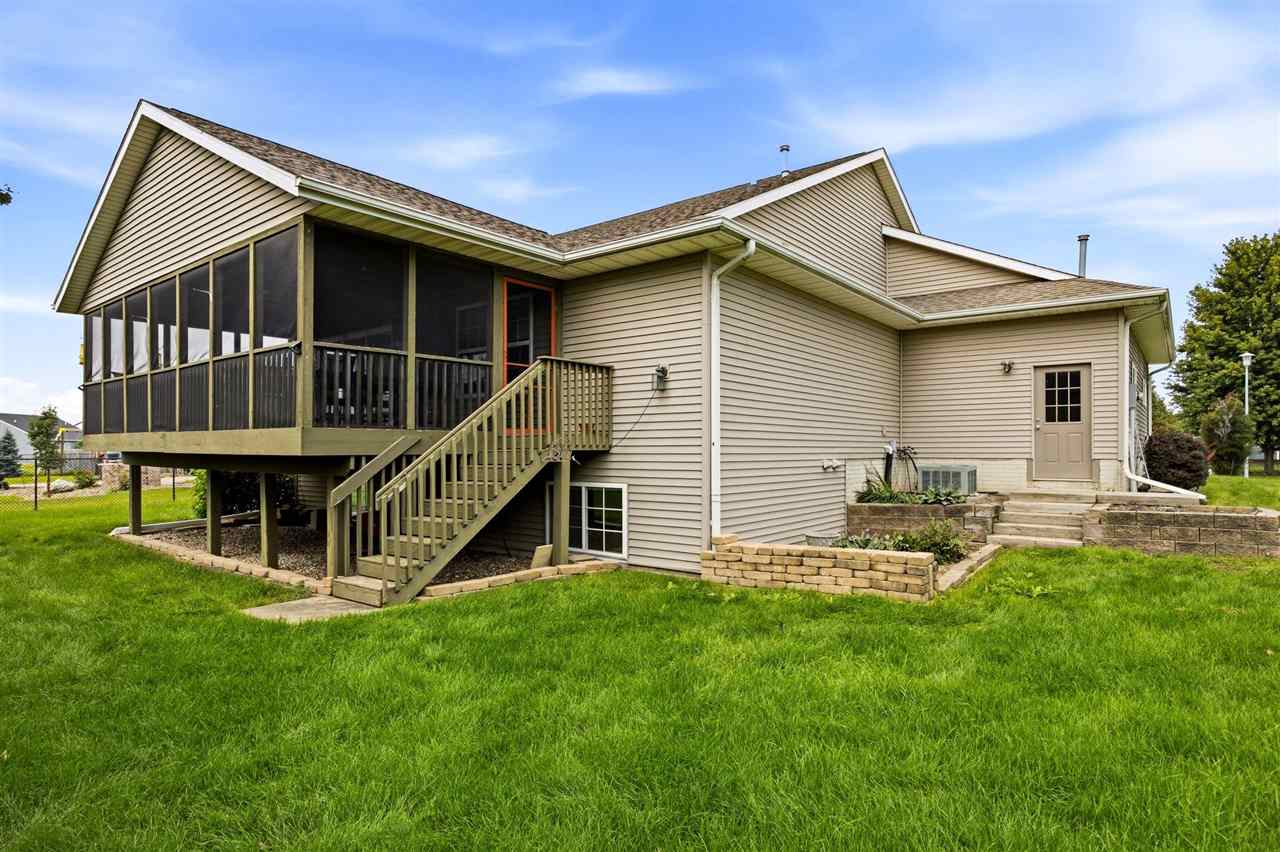 1320 Doe Run Drive North Liberty IA 52317