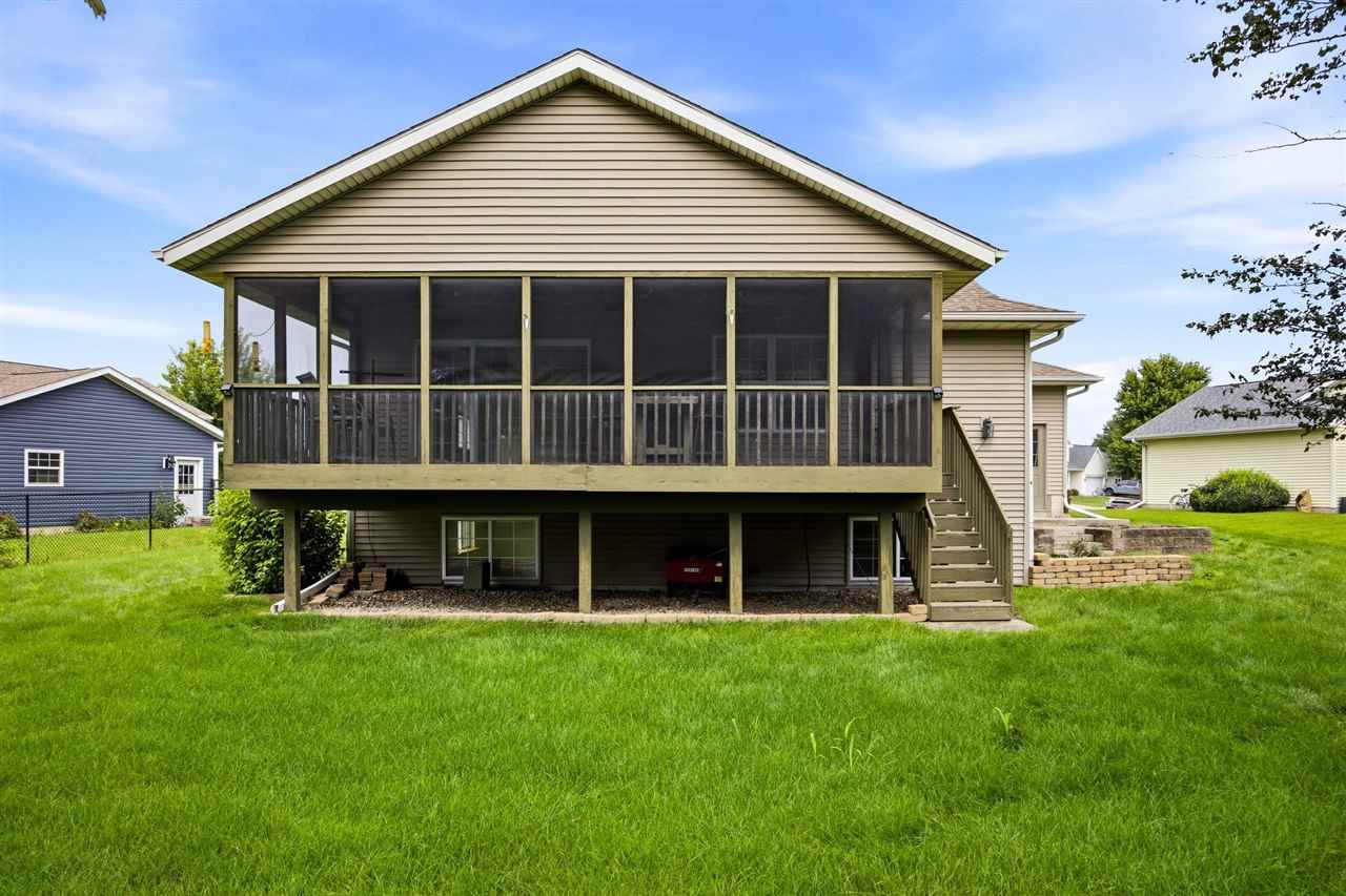 1320 Doe Run Drive North Liberty IA 52317
