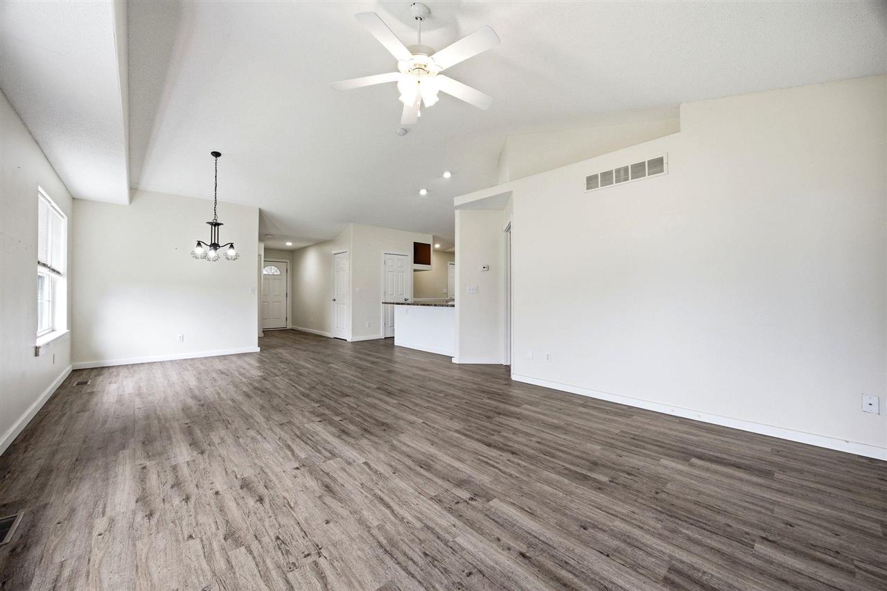 1320 Doe Run Drive North Liberty IA 52317