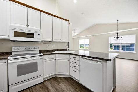 1320 Doe Run Drive North Liberty IA 52317