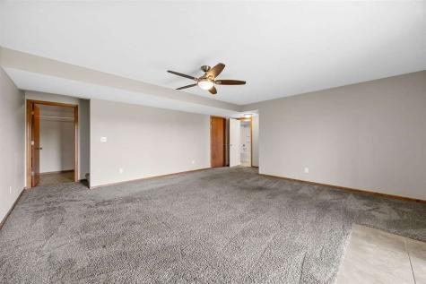 132 S Park Ridge Road North Liberty IA 52317