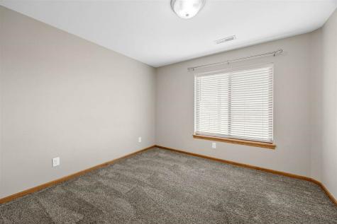 132 S Park Ridge Road North Liberty IA 52317