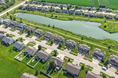 132 S Park Ridge Road North Liberty IA 52317