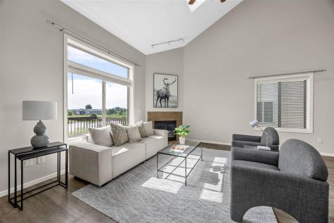 132 S Park Ridge Road North Liberty IA 52317