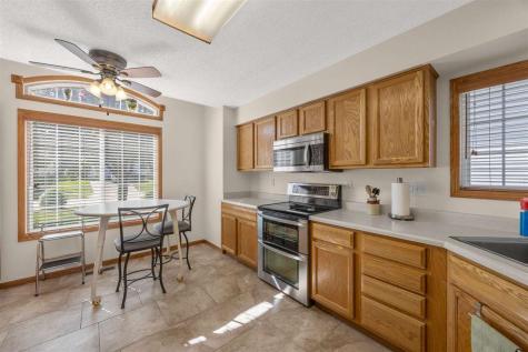 1334 Sweeting Lane Coralville IA 52241