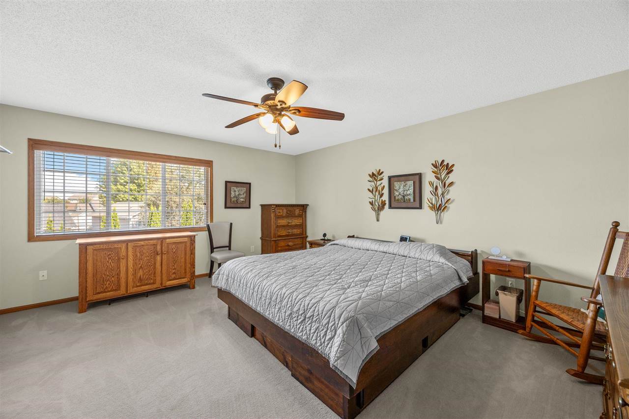 1334 Sweeting Lane Coralville IA 52241