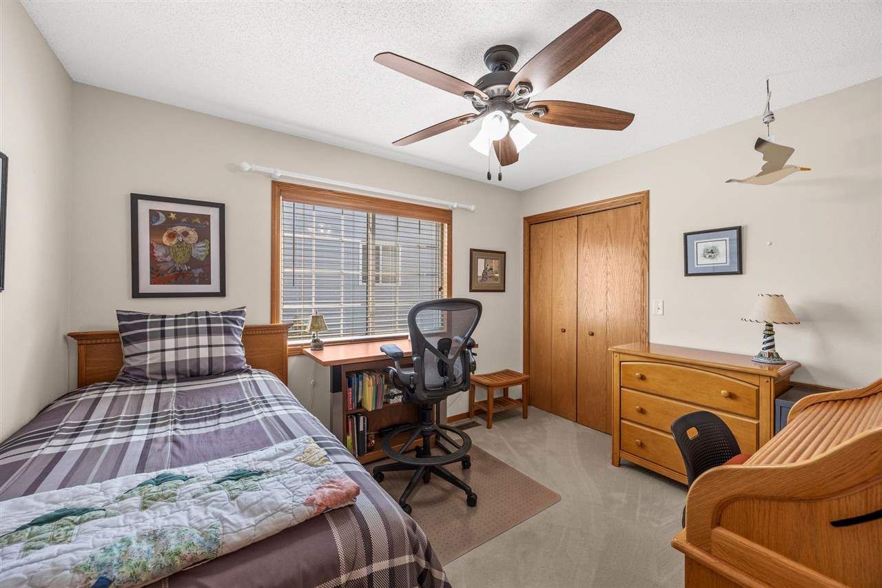 1334 Sweeting Lane Coralville IA 52241