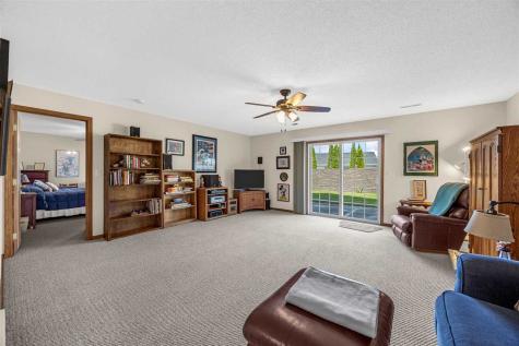 1334 Sweeting Lane Coralville IA 52241